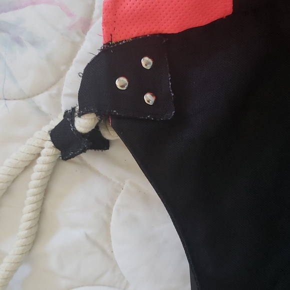 Sturdy Travel Bag from Cancun - Picture 9 of 14